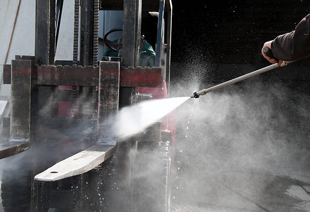Pressure Washing Services for Businesses in River Ridge, FL